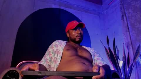 Snapshot of noah_jones__ chatting on 01-20-25, 12:04 Noah online show from 01-20-25, 12:04