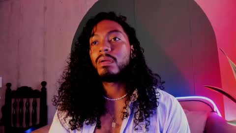 Snapshot of noah_jones__ chatting on 02-01-25, 09:19 Noah online show from 02-01-25, 09:19