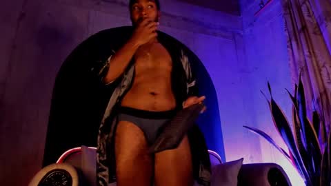 Snapshot of noah_jones__ chatting on 02-20-25, 02:51 Noah online show from 02-20-25, 02:51