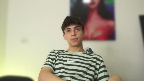 Snapshot of noah_loveboy chatting on 12-05-24, 03:26 Noah online show from 12-05-24, 03:26