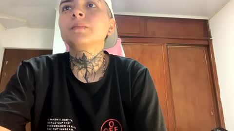 noah hehim    online show from 01-22-25, 04:13