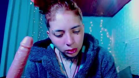 noah hehim    online show from 03-28-26, 01:22