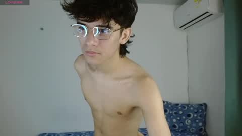 Snapshot of noah_millerx_ chatting on 05-05-26, 03:47 noah online show from 05-05-26, 03:47