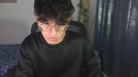 Snapshot of noah_millerx_ chatting on 05-21-26, 04:41 noah online show from 05-21-26, 04:41
