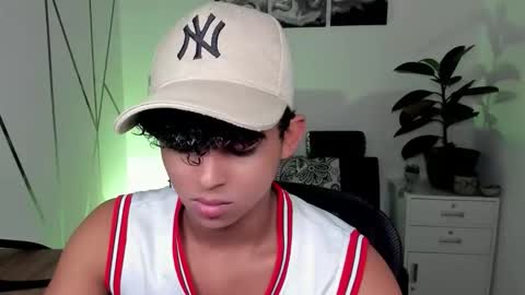 noah_smith04 online show from 11-11-25, 01:22