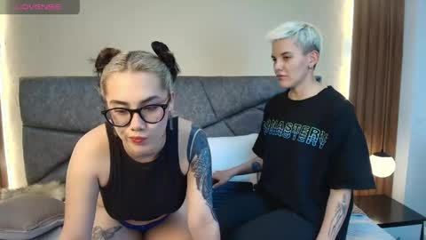 Noah And Gaia online show from 04-18-26, 07:58