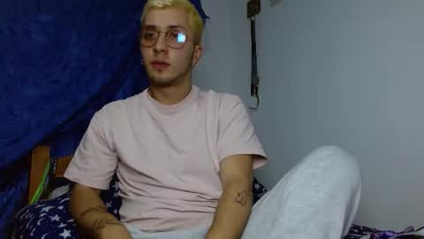 Snapshot of noahcam1 chatting on 02-18-26, 03:35 Noah online show from 02-18-26, 03:35