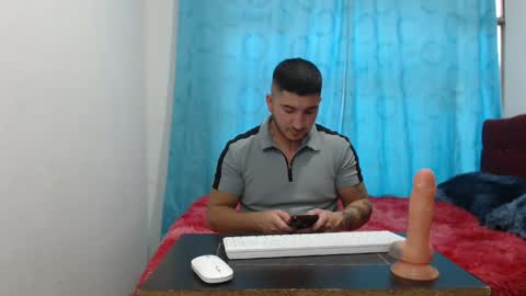 Snapshot of noahmurillo chatting on 05-09-26, 09:53 noahmurillo online show from 05-09-26, 09:53