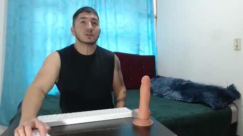 Snapshot of noahmurillo chatting on 05-17-26, 09:33 noahmurillo online show from 05-17-26, 09:33