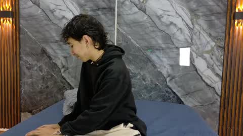 Snapshot of noahwalker__ chatting on 05-18-26, 11:05 online show from 05-18-26, 11:05