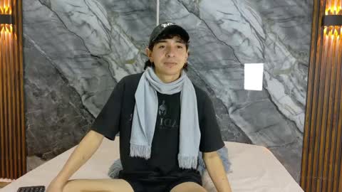 Snapshot of noahwalker__ chatting on 05-20-26, 11:05 online show from 05-20-26, 11:05