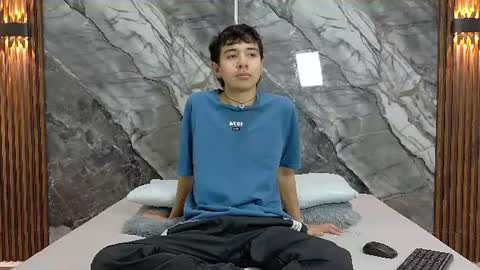 Snapshot of noahwalker__ chatting on 07-20-26, 11:12 online show from 07-20-26, 11:12