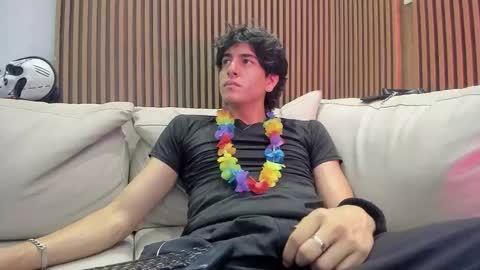 Snapshot of noahx_valko chatting on 12-15-25, 03:00 noahx_valko online show from 12-15-25, 03:00