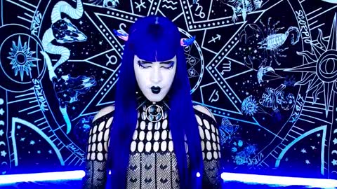 caroline online show from 12-21-25, 01:13