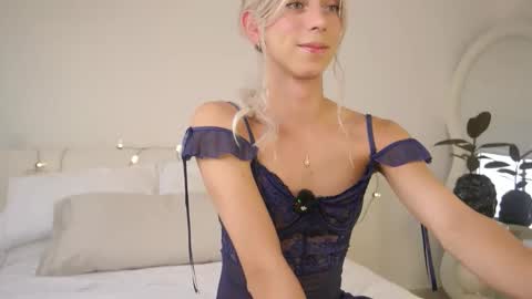Samantha online show from 04-13-26, 08:58