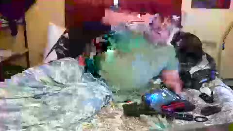 Jonny Coxman online show from 10-19-25, 05:35