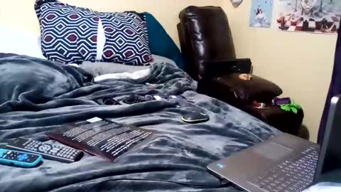 Snapshot of nodak808 chatting on 05-10-26, 10:04 Jonny Coxman online show from 05-10-26, 10:04
