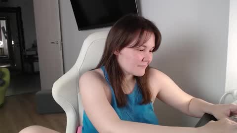 Snapshot of nodarell chatting on 12-02-25, 02:23 nodarell online show from 12-02-25, 02:23