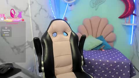 noelia_milfs online show from 10-17-25, 02:59