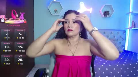 noelia_milfs online show from 10-27-25, 01:53