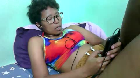 noella711128 online show from 11-11-25, 10:59