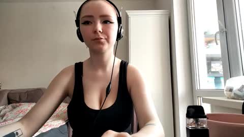 Snapshot of noemileclerc chatting on 02-26-26, 10:14 Lisa online show from 02-26-26, 10:14