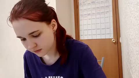 Snapshot of noemireaux chatting on 07-19-26, 03:16 Emma online show from 07-19-26, 03:16