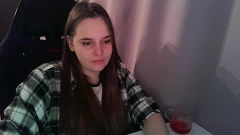 noir_ember_ online show from 10-24-25, 01:40