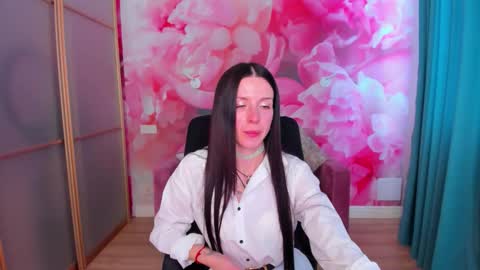 Snapshot of noirdiva chatting on 05-02-26, 11:59 NoirDiva online show from 05-02-26, 11:59