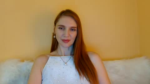 Snapshot of noirpatrona chatting on 07-09-26, 07:23 Myroslava online show from 07-09-26, 07:23