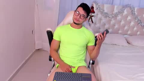 Im Nolan  online show from 11-12-25, 08:41