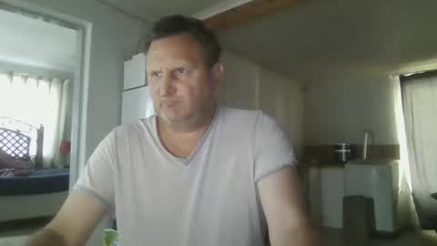 Snapshot of nollie244 chatting on 09-18-25, 05:31 Nollie online show from 09-18-25, 05:31