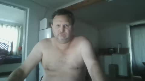 Snapshot of nollie244 chatting on 09-19-25, 04:58 Nollie online show from 09-19-25, 04:58