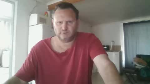 Snapshot of nollie244 chatting on 10-28-25, 05:33 Nollie online show from 10-28-25, 05:33