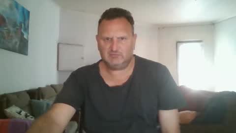 Nollie online show from 11-19-25, 04:56