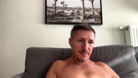 Snapshot of nolo34 chatting on 11-26-25, 12:50 nolo34 online show from 11-26-25, 12:50