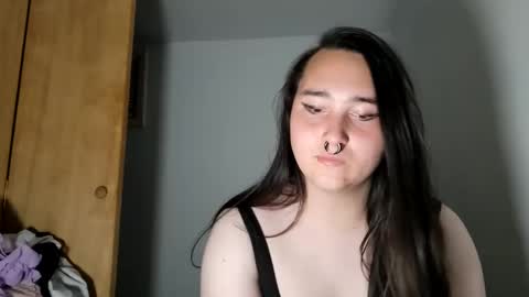 nonbinarybeauty20 online show from 09-11-25, 02:44