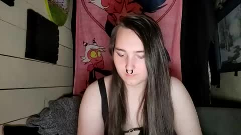 nonbinarybeauty20 online show from 04-15-26, 03:13