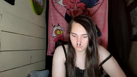 Snapshot of nonbinarybeauty20 chatting on 07-13-26, 08:39 nonbinarybeauty20 online show from 07-13-26, 08:39