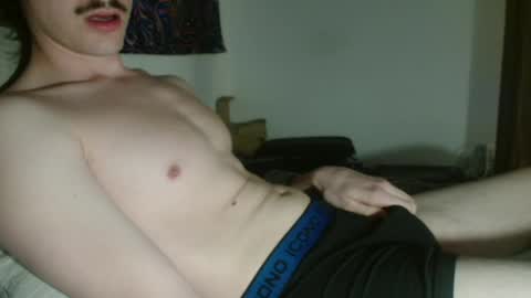 Snapshot of nonymous123a1 chatting on 05-01-26, 04:39 Viktor online show from 05-01-26, 04:39