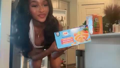 NoodsOverNudes online show from 06-10-26, 11:57
