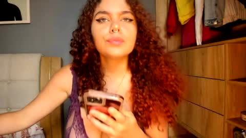 Snapshot of noor_bloom chatting on 05-18-26, 04:07 Soy Ash online show from 05-18-26, 04:07