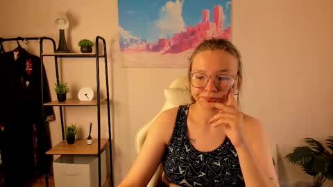 NOORA online show from 10-13-25, 12:32