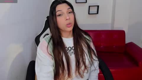 Nora online show from 02-06-26, 03:11