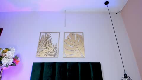 Snapshot of nora_dasilva chatting on 04-21-26, 11:51 Nora Da Silva online show from 04-21-26, 11:51