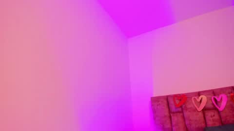 Snapshot of nora_dasilva chatting on 05-14-26, 04:52 Nora Da Silva online show from 05-14-26, 04:52