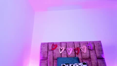 Snapshot of nora_dasilva chatting on 05-29-26, 03:59 Nora Da Silva online show from 05-29-26, 03:59