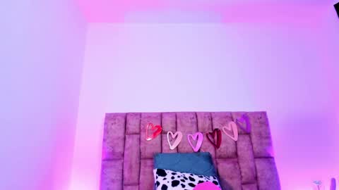 Snapshot of nora_dasilva chatting on 06-03-26, 03:42 Nora Da Silva online show from 06-03-26, 03:42