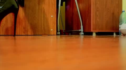 QueenManifest online show from 04-25-26, 07:55