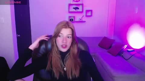 Snapshot of nora_vennucci chatting on 01-29-25, 07:53 Nora online show from 01-29-25, 07:53